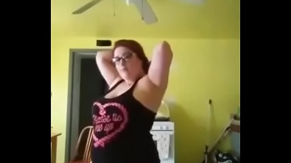 Play MP4 - Sexy Big tits milf makes you shoot cum