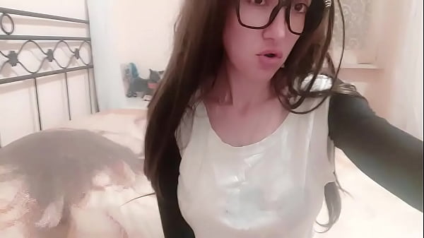 Nonton I Spent The Whole Night Burping thumbnail