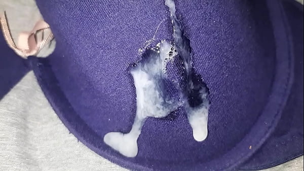 Play MP4 - Le dej&eacute; toda mi leche al bra nuevo de mi mejor amiga para que lo estrene con mi semen en sus tetas