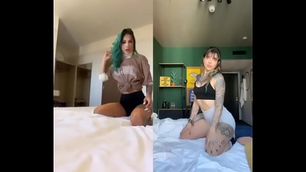 Nonton Tati Zaqui Dancing On All Fours thumbnail