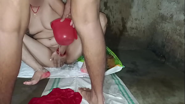 Play MP4 - Bathroom fucking with Dever leaking