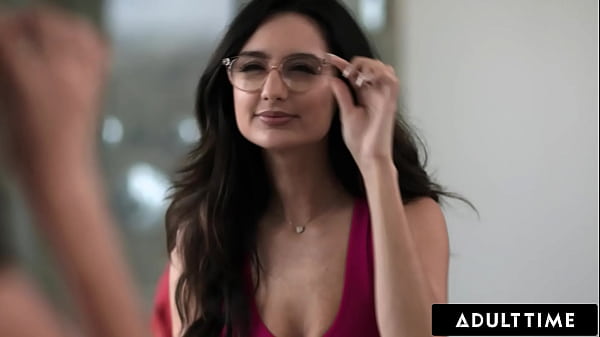 Hot babe puts wrong glasses pt