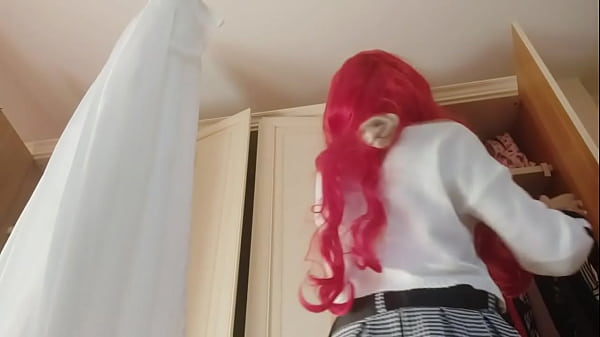 Ops ops ups kirt i pull up my mini skirt and