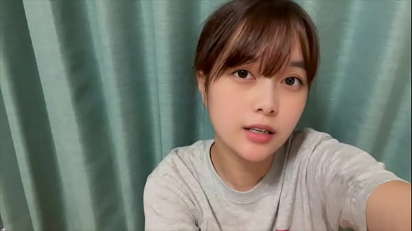 Nonton 真面目でいつも勉強しかしてなさそうな真面目な女子◯生の気持ちいい時の顔沢山見て... thumbnail