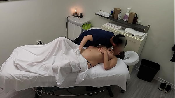 Emma's 2nd , A Flirty Milf With Huge Tits And Ass Came Again To Be Fucked By Her Massage Therapist! thumbnail