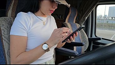 Nonton Recog&iacute; A Un Cliente De Uber Sin Sost&eacute;n thumbnail