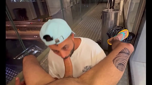 Play MP4 - Middle Eastern big cock blowjob on the balcony