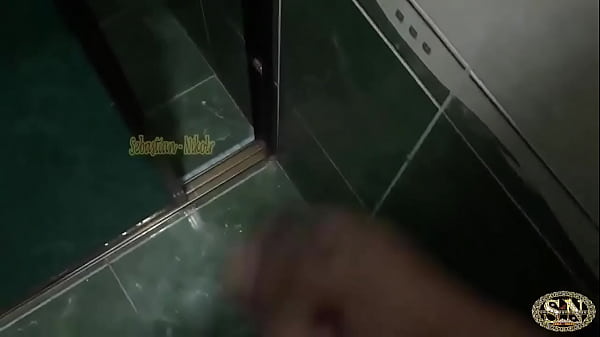 Stepmother catches her stepson masturbating in the bathroom and her and fucks her and lends her_pussy