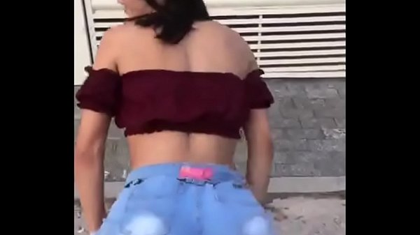 Play MP4 - dancing funk brazilian sexy girl