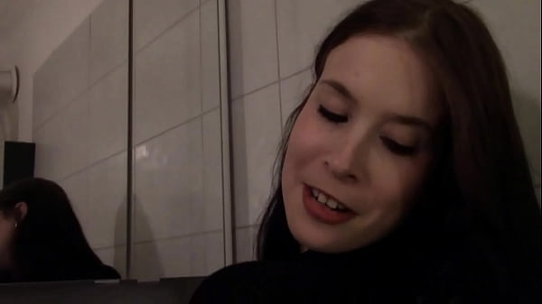 Ass Cleaning Before Go Out thumbnail