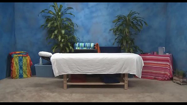 Nonton Breasty Blondie Comes For Enjoyment thumbnail