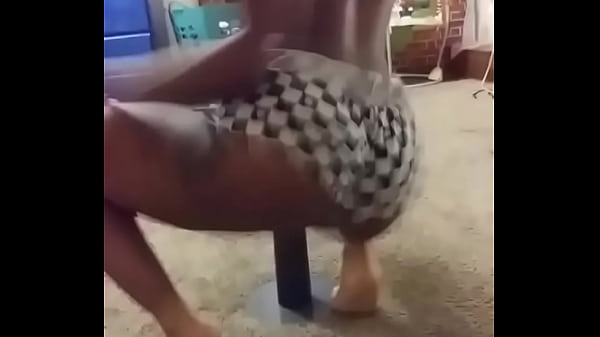 Lil bitch twerk