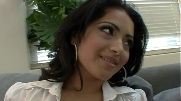 Hairy beautiful_brunette