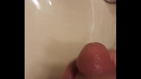 Play MP4 - 21yr old has huge multi-orgasm cumshot