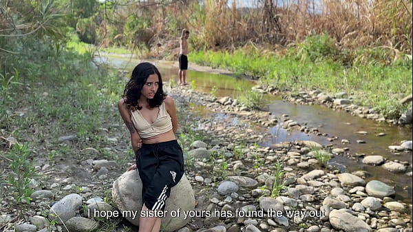Nonton Sexo Al Aire Libre. Me Desvio Del Paseo Familiar Con Mi Linda Hermanastra Para Darle Una Buena Cogida Y Echar Mi Crema En Su Co&ntilde;o. thumbnail