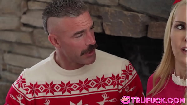 A Family Swap ChristmasAaliyah Love, Alexis Tae