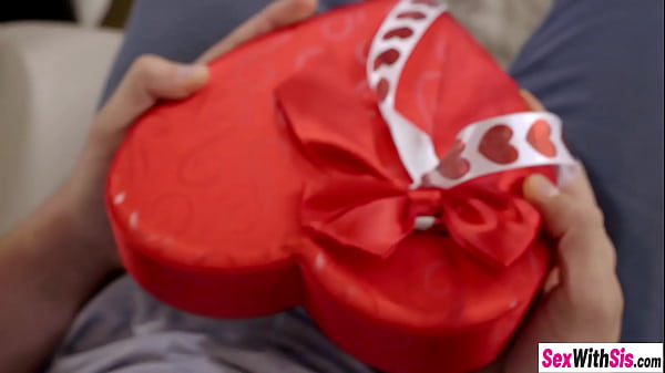 Play MP4 - Sexy stepsis Elsa Jean tasted my big and she actualy liked it