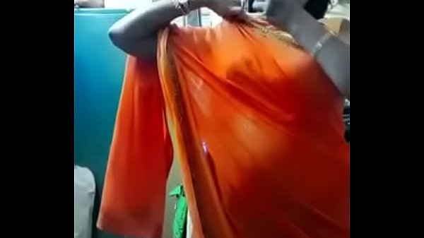 Swathi naidu exchanging_saree byshowingboobs body parts and getting ready for_shoot part 3