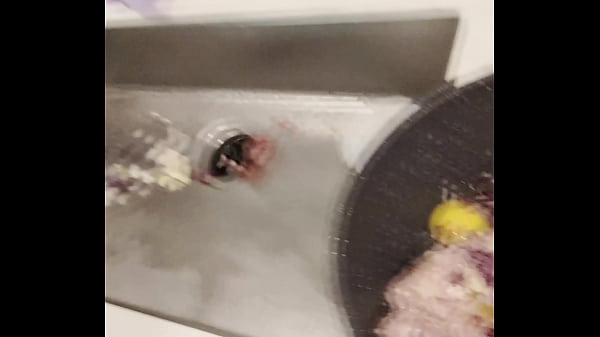 Naked cooking &ndash; can't get any tastier