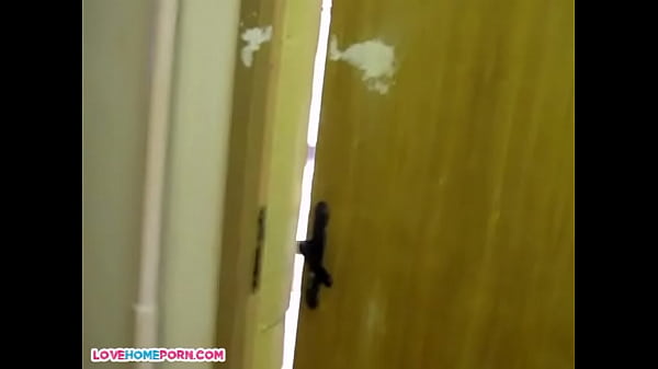 Nonton Spying On A Hot Darling thumbnail