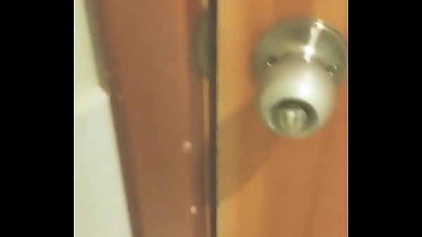 Nonton Mi Cu&ntilde;ada La Encuentro Masturbandoce Y Le Ayudo Teniendo Sexo Casero Alocado thumbnail