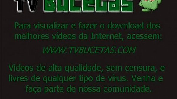 Fodendo a putinha no sof&aacute; da casa - www.tvbuceta.com 