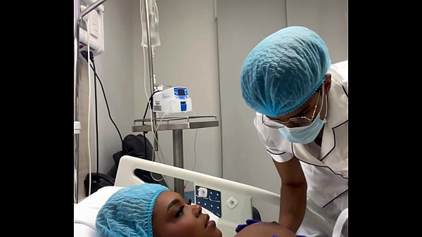 Play MP4 - Doctor cachondo se folla a su paciente en el hospital