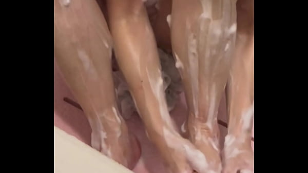 Play MP4 - Japanese wife sexy &comma; bath time &comma; Cute breasts 2025&sol;03&sol;27