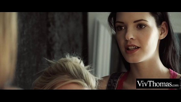 Cute brunette lick her new lover's pussy and ass until she climaxes 