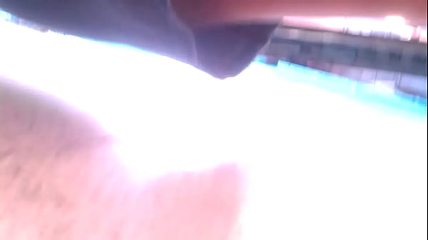 Play MP4 - calzon negro