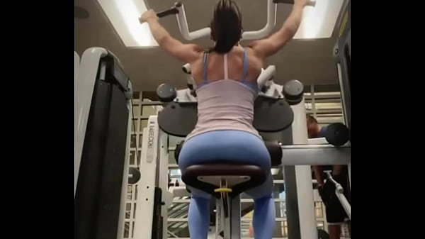 Will it be easy nope worth it absolutely #fitness #fitmom #musclemommy #strongwomen #physique #fitnessmodel 