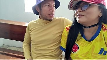 Nonton A Colombian Latina Meets A Man At Church Where They Are Praying To The Saint. She Makes Advances Towards Him, And The Man Takes Her Home To Have Sex. thumbnail