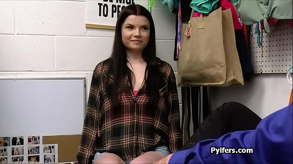 Nonton Busty Fae Sucks Dick For Stealing Makeup thumbnail