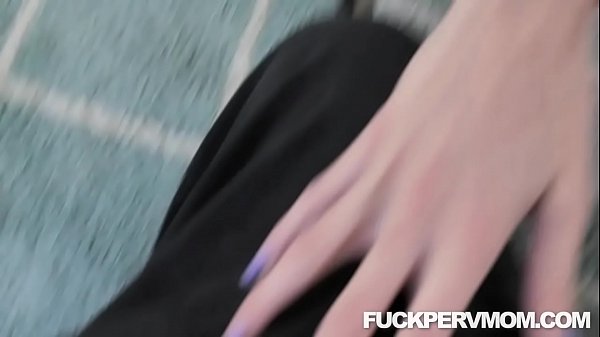 Play MP4 - Kyaa Chimera Cumming In Stepmoms Panties