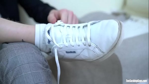 Play MP4 - Solo Handsome Foot Lovers Jerks Cock