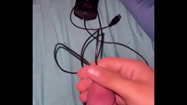 Play MP4 - Teen inserts 30inch cord in urethra