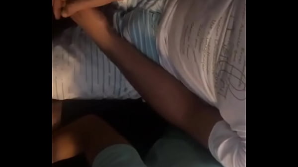 Play MP4 - Hetero no onibus de pau marcando