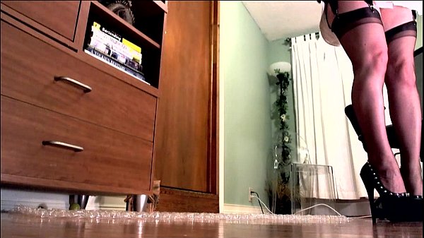 Play MP4 - Bubble wrap trample