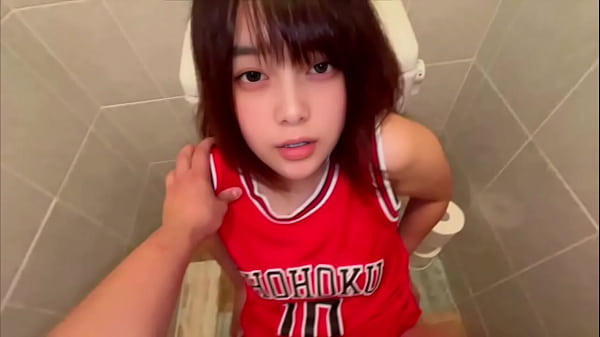 Play MP4 - 「キャプテンのおちんちん気持ちいいです&hellip;」女バスとキャプテンのSEX。