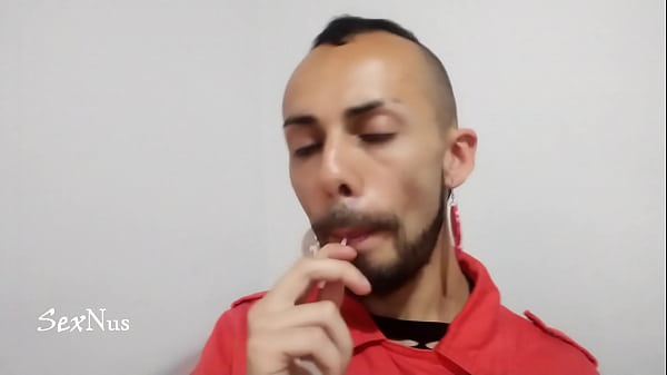 fetiche de chupando un dulce 