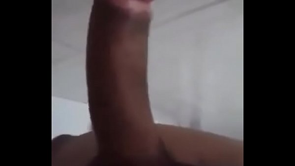 NOVINHO BATENDO UMA PUNHETA 