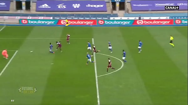 Fran&ccedil;esas da buceta cabeluda 