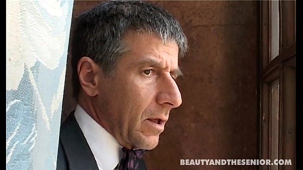 Redhead seduces her professorto passexam