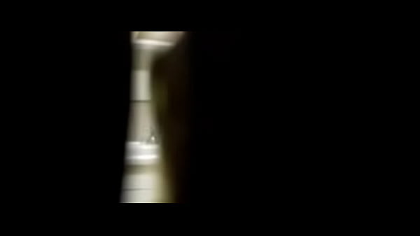 Espiando a mí_hermana_en la ducha argentina