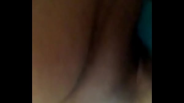 Slut likes to play with herself