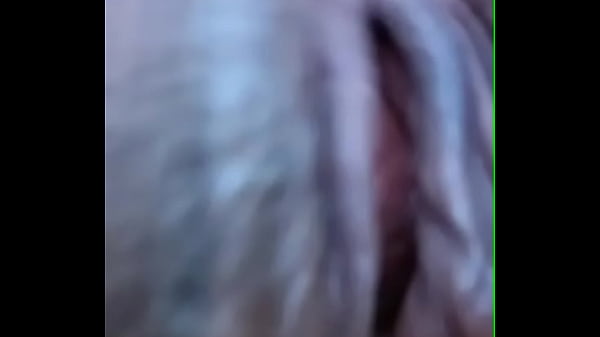 Masturb&aacute;ndome jugando con la jessi 