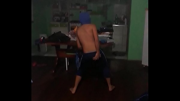 Caneta_bic humana seduzindo ao_som de ricardo milos