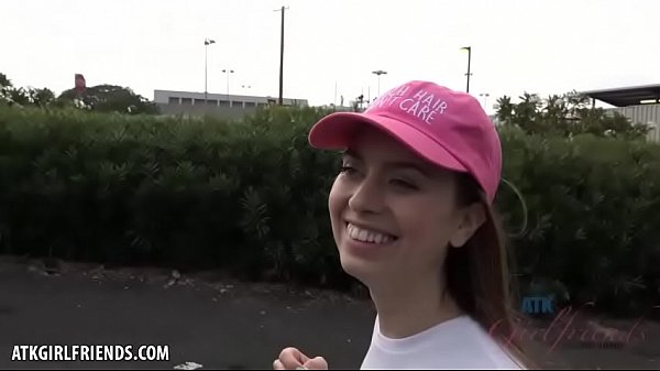 Play MP4 - Jill Kassidy is in bed and wants you to fuck her hard