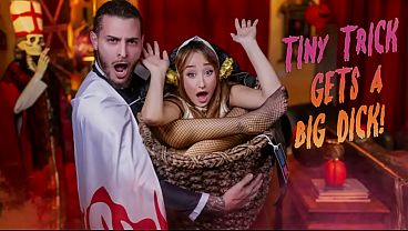 Isabella Loses It in a Spooky House Ritual Gone Wild - free video