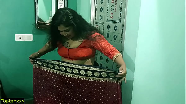 Beautiful Cuckold wife Caught fucking on bed! Reality Sex